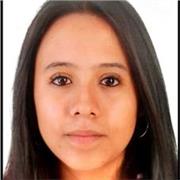 Universitaria de psicología ofrece clases a niños y niñas de primaria, ayuda con sus deberes y aclara dudas e inquietudes que se puedan presentar durante el proceso de aprendizaje